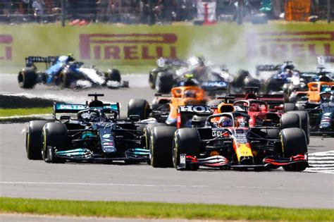  De Britse Grand Prix Formule 1 van 2021; een controversiële race die geschiedenis schreef